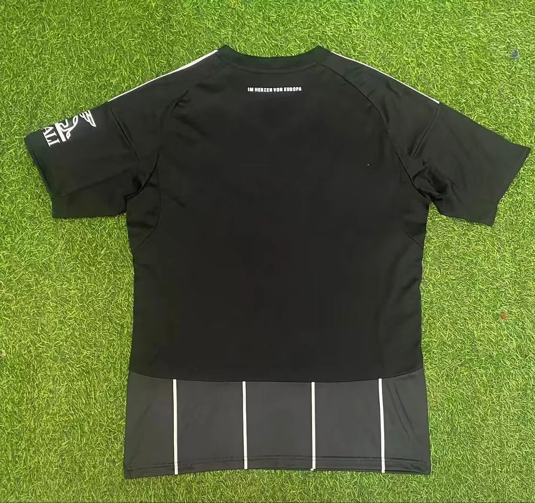 Eintracht Frankfurt 25/26 Third Kit